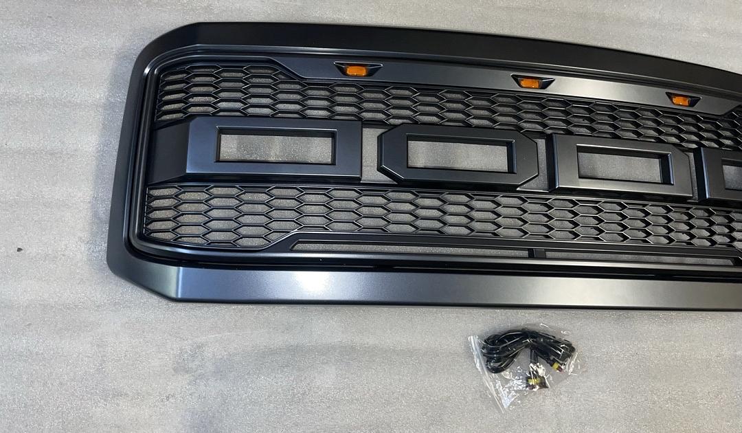 05 06 And 07 Ford F250 F350 Metallic Grey Grille Parrilla Gril LED