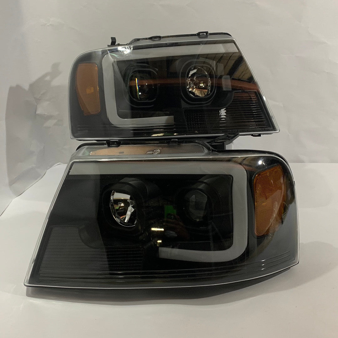 2004 to 2008 Ford F150 Lincoln Mark LT Projector Headlights DRL