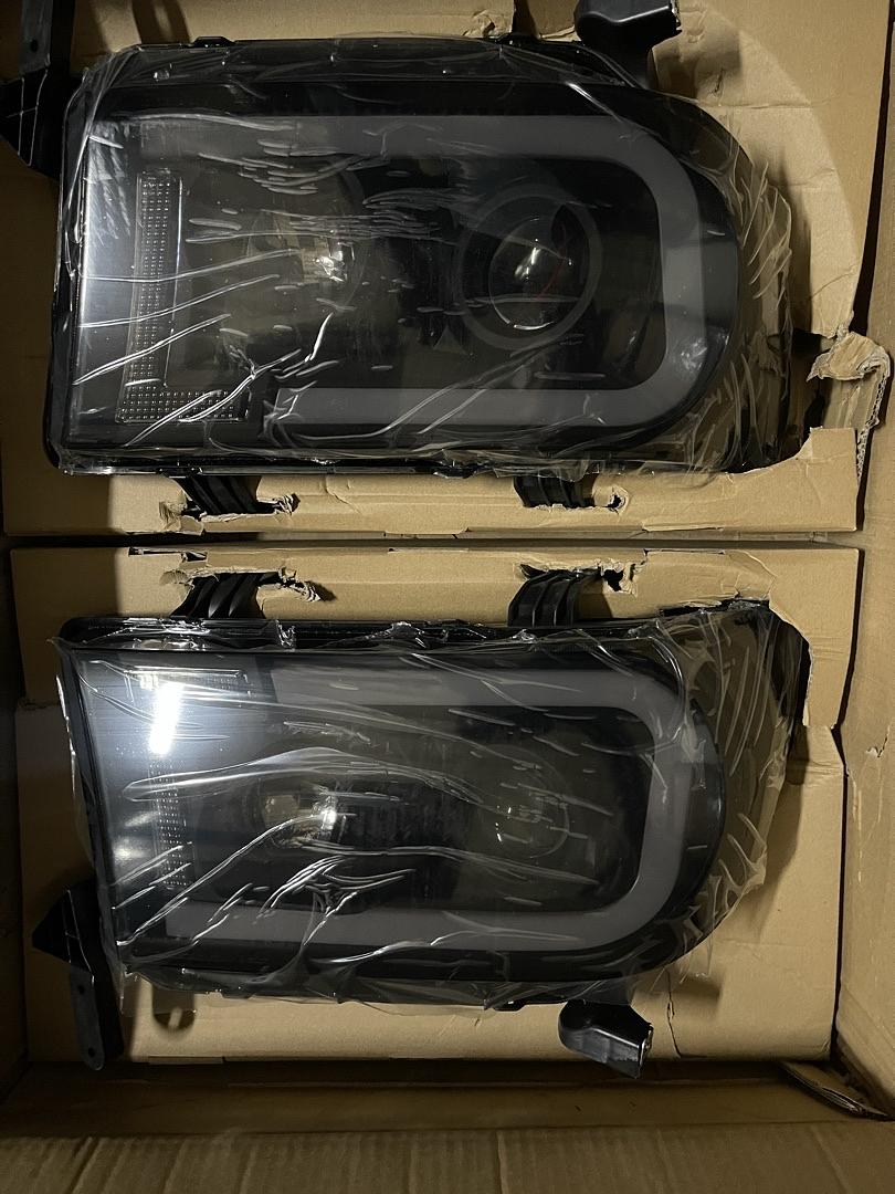 07-13 Toyota Tundra Smoked lens/ LED