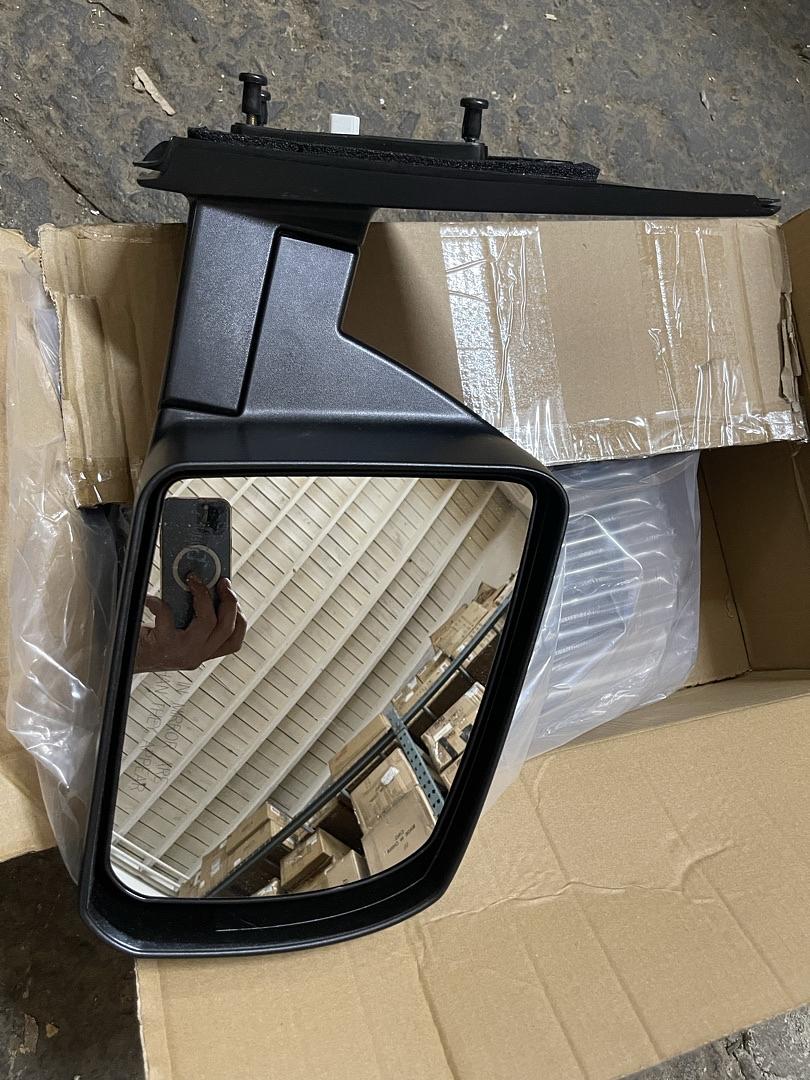 07-18 Toyota Tundra OEM Style Electric Mirror Defrost