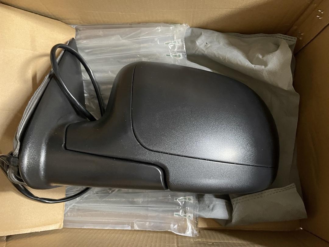03-06 Chevy Pick up Electric Mirror L side