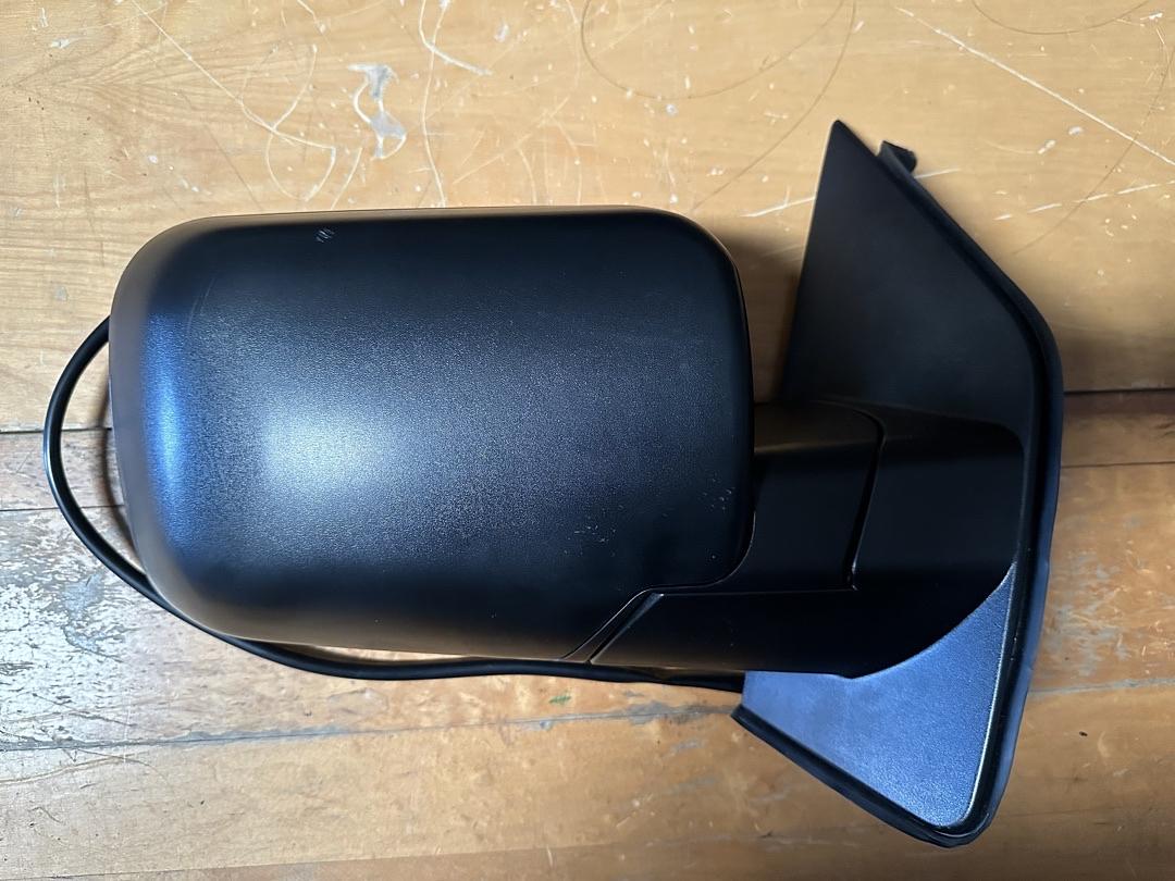 04-10 Nissan Titan Infiniti QX56 Passenger Right Side Mirror
