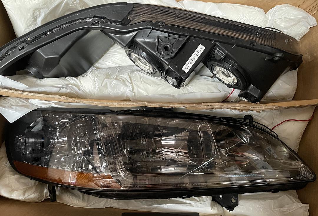 Headlight Honda Accord 1998 to 2002
