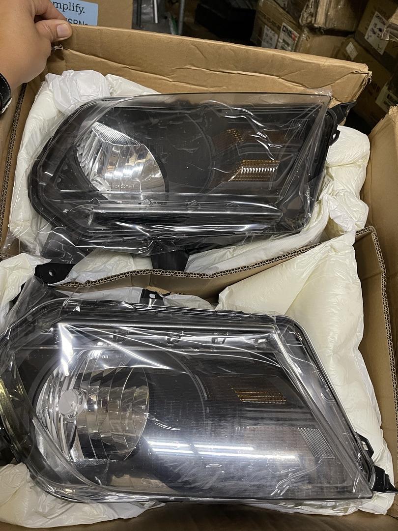 HL-OH-FM10-BK-AM 10-14 Ford Mustang black amber headlights