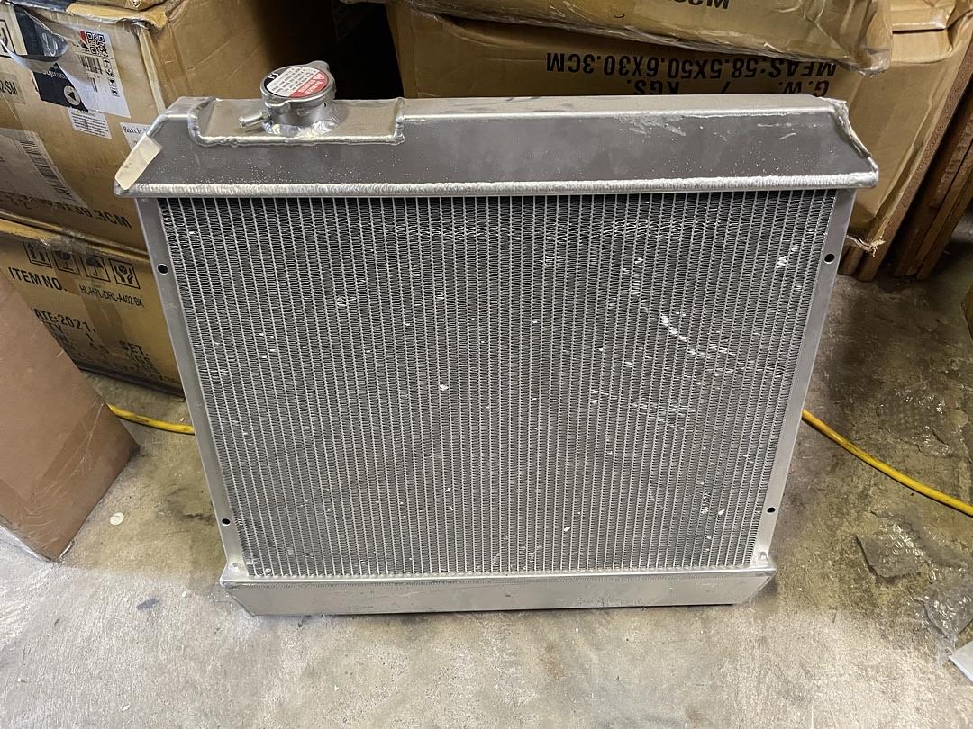 AS IS #2 RA-CHEVYT63-3 3-Row Full Aluminum Radiator 63-66 chevy C10/C20/C30/K10/K30 Pickup