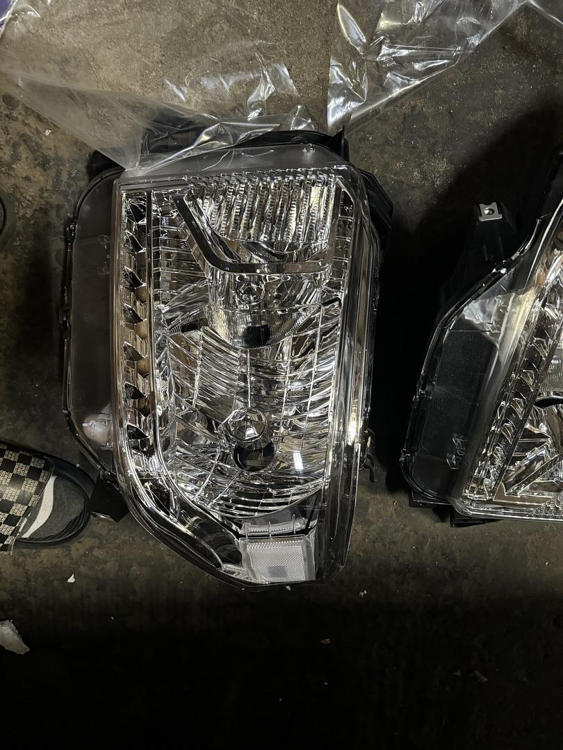 Headlight (Driver & Passenger Side)
