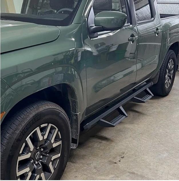 05-24 Nissan frontier Black textured off road running boards crew cab