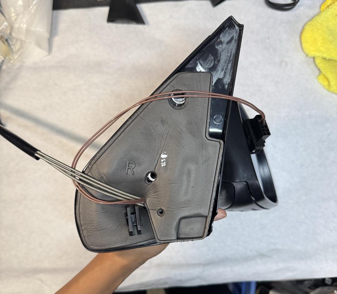 Need to Assemble OEM-MR-VW1321117 Right Side Manual Adjustment Heated Foldable Rear View Mirror Compatible with 1999-2005 Golf/Jetta