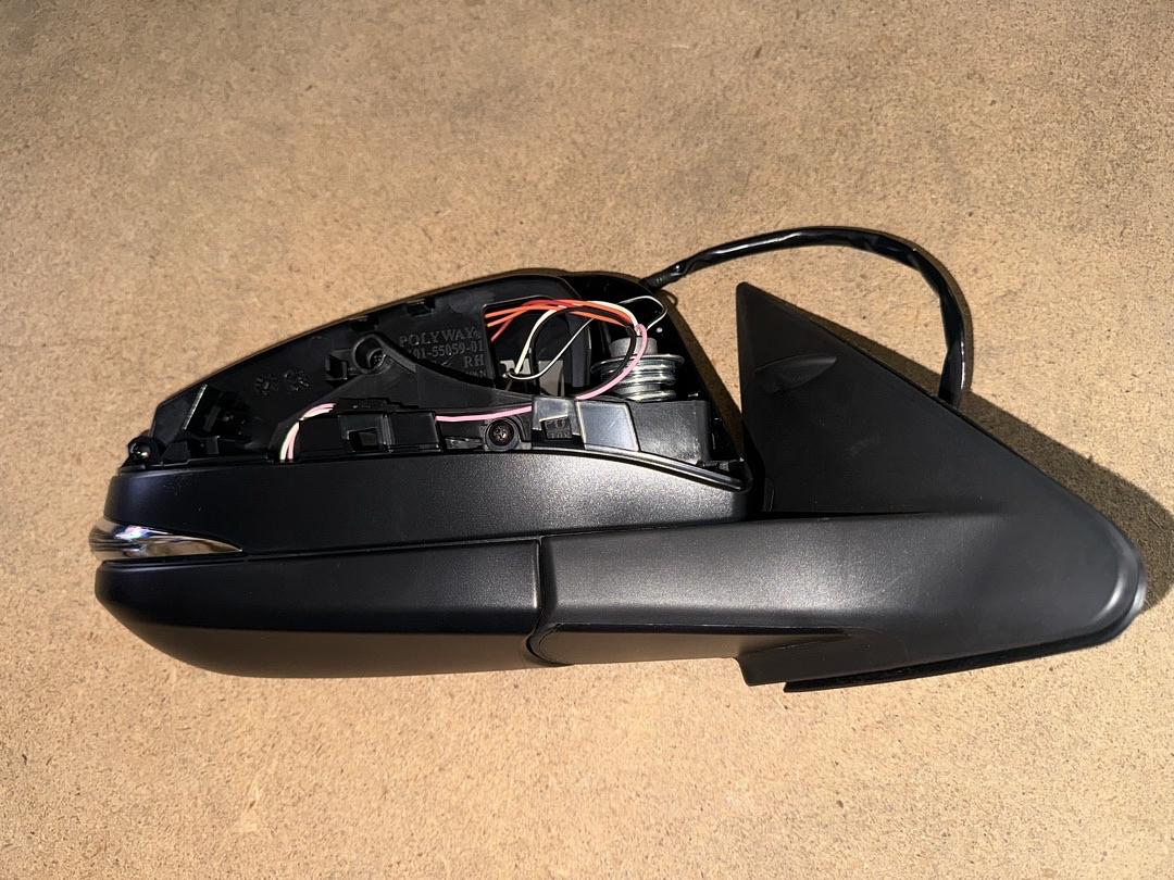 14-16 Toyota Highlander Passenger Right Side Mirror