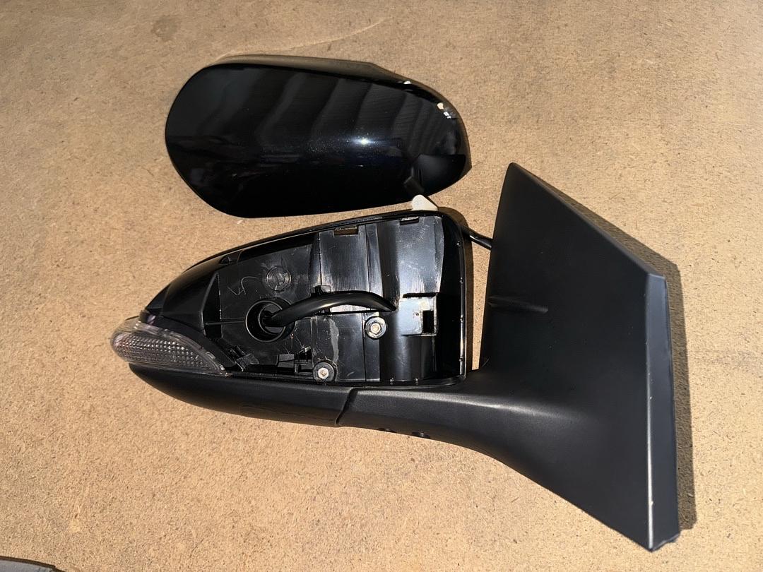 14-19 Corolla Sedan 17-18 Corolla iM Passenger Right Side Mirror