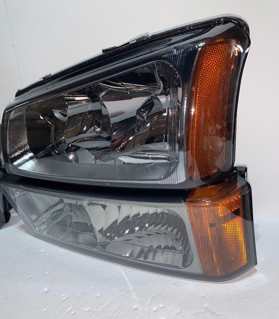 Chevrolet Avalanche 2003-2006 HeadLights Set Pair Black Smoke Color -
