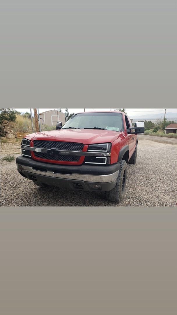 03-06 Chevy Silverado 1500 & HD Model / Chevy Avalanche Smoked Lens LED Headlights