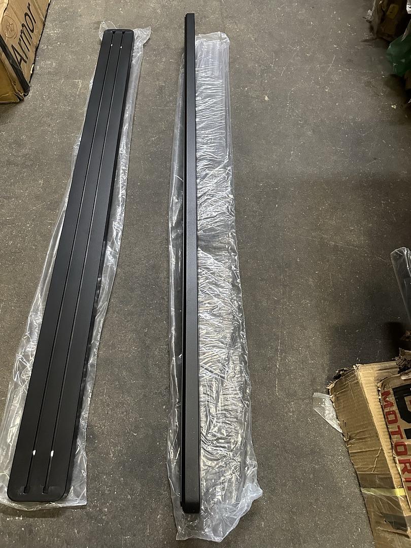 70in Extended cab 5inch black universal boards