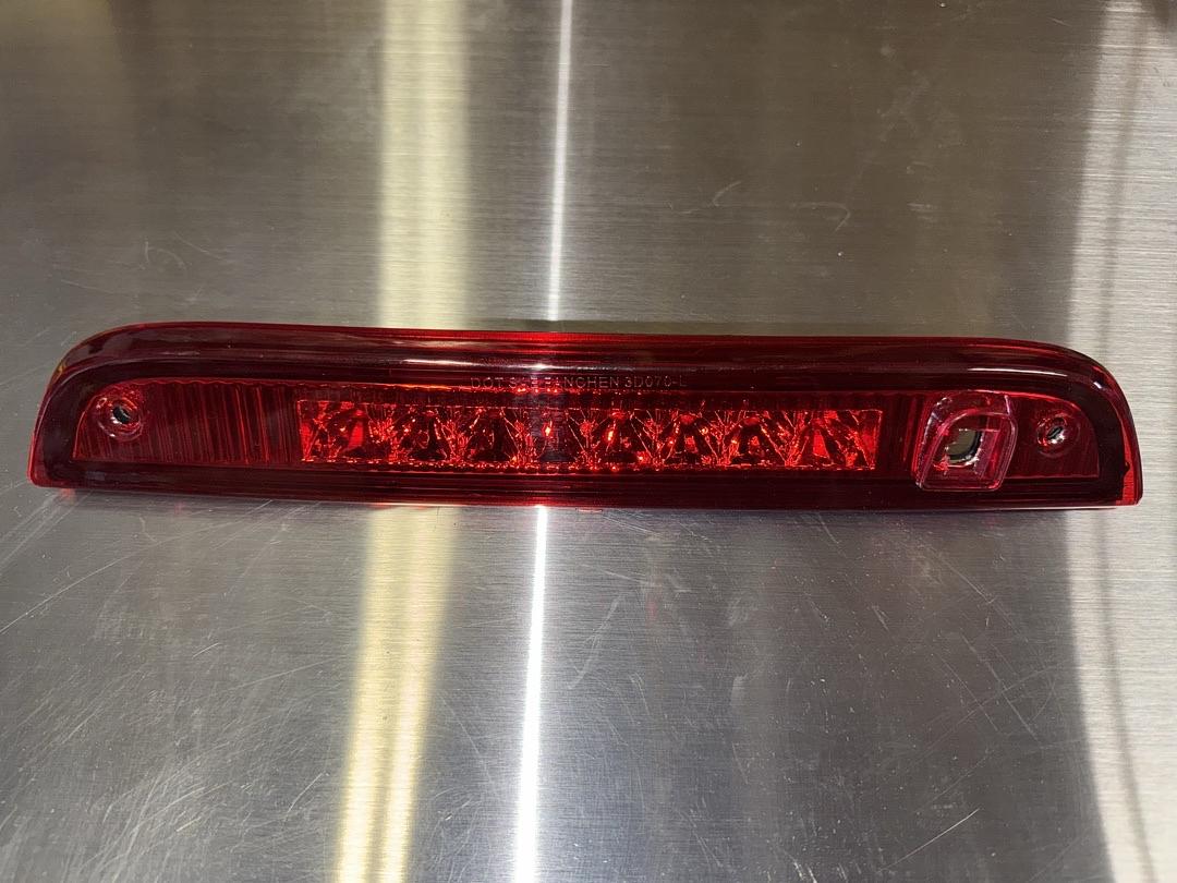 07-17 Jeep Patriot Third Brake Light