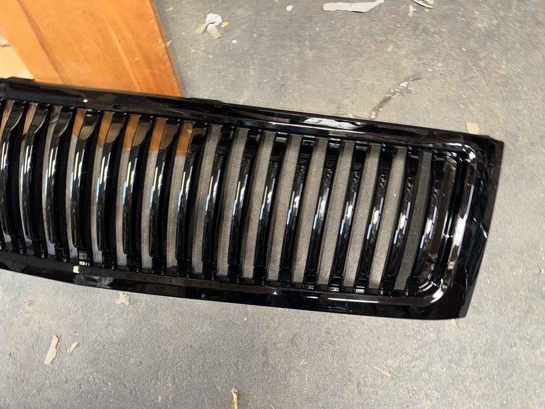 07-13 Chevy Silverado Glossy Front Bumper Grille Grill