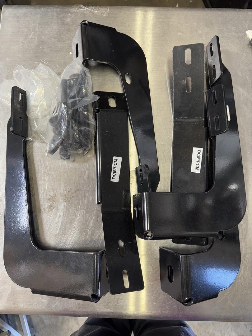 05-20 Chevy tahoe Suburban 6pc brackets