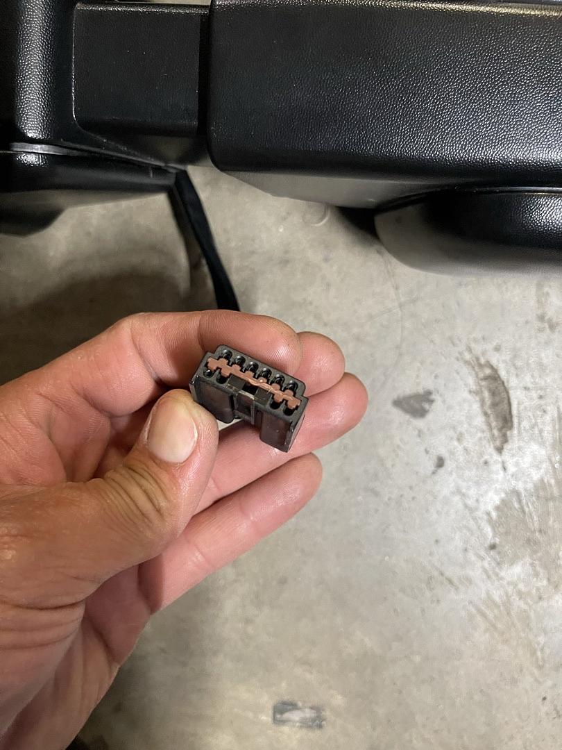 TWM-026-T999-CH-AM 99-07 Ford F-250 Left Side
