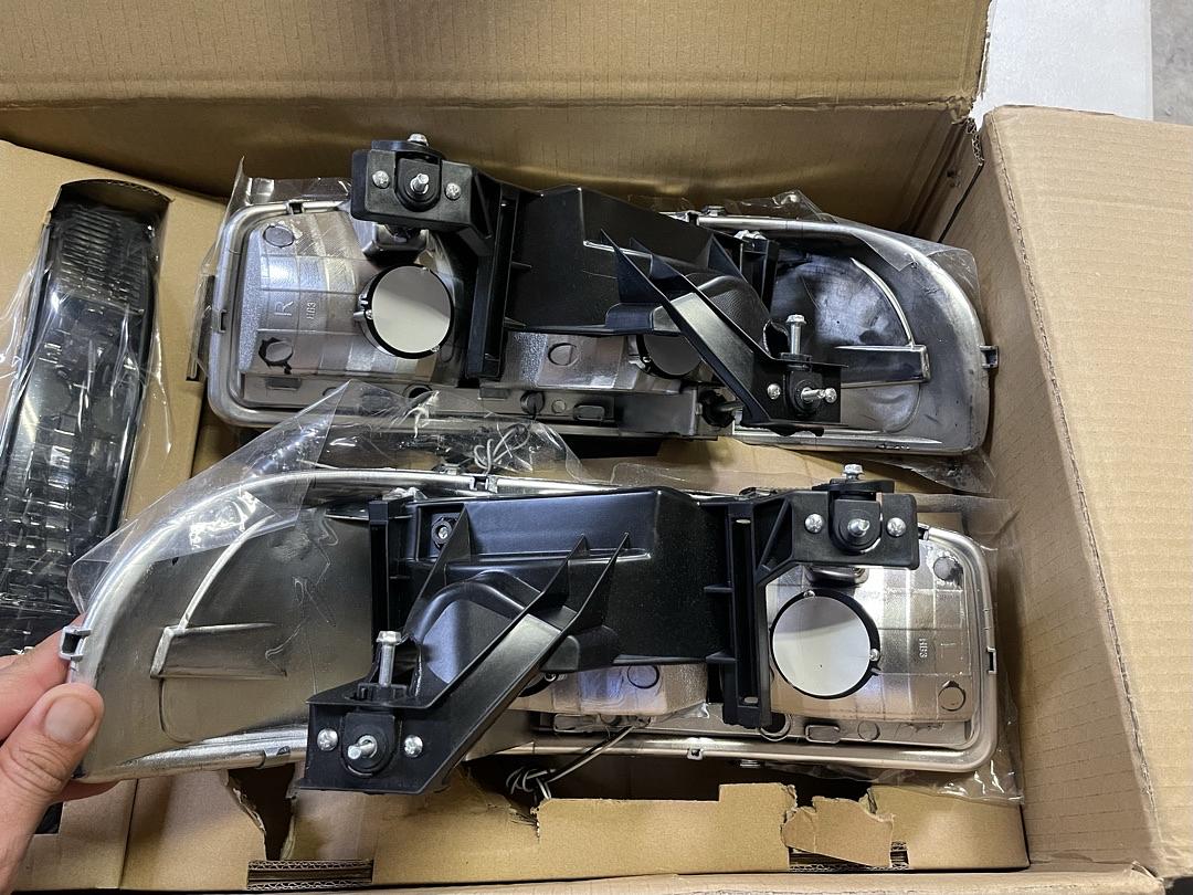 4PCs LED DRL Strip 99-07 Sierra/Yukon, Chrome Housing Smoked Lens