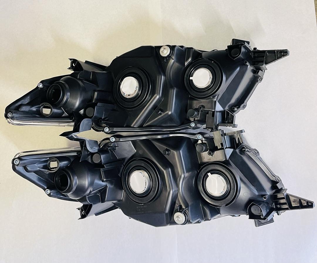 09-10 Toyota corolla sedan Oem style headlights