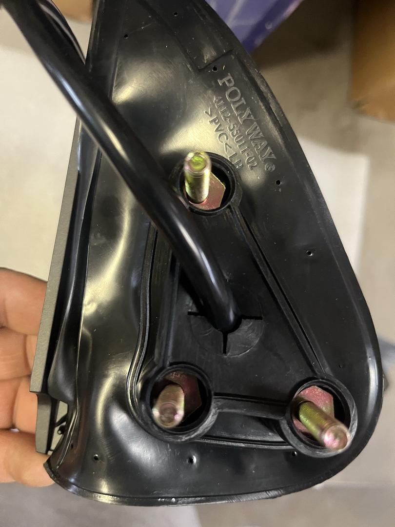 Toyota Tundra 00-04 (Left) 3 pin plug