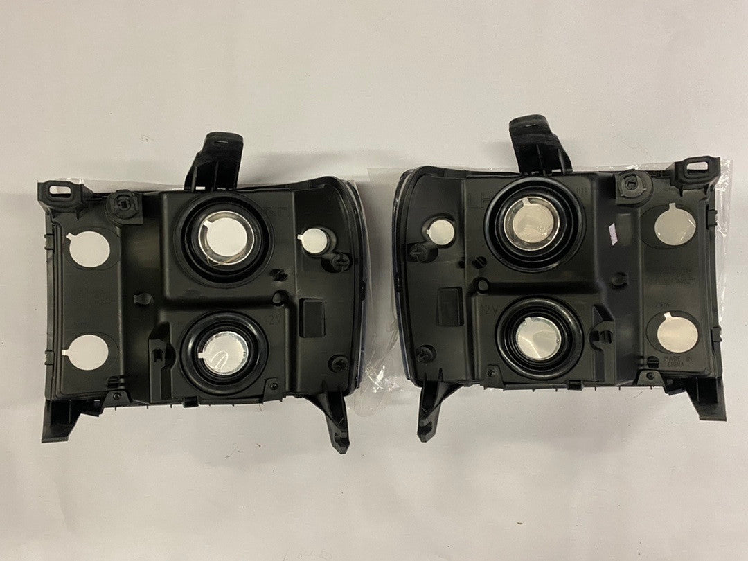 07-13 GMC SIERRA 1500 07-14 SIERRA 2500HD 3500HD Black AND CLEAR HEADLIGHTS