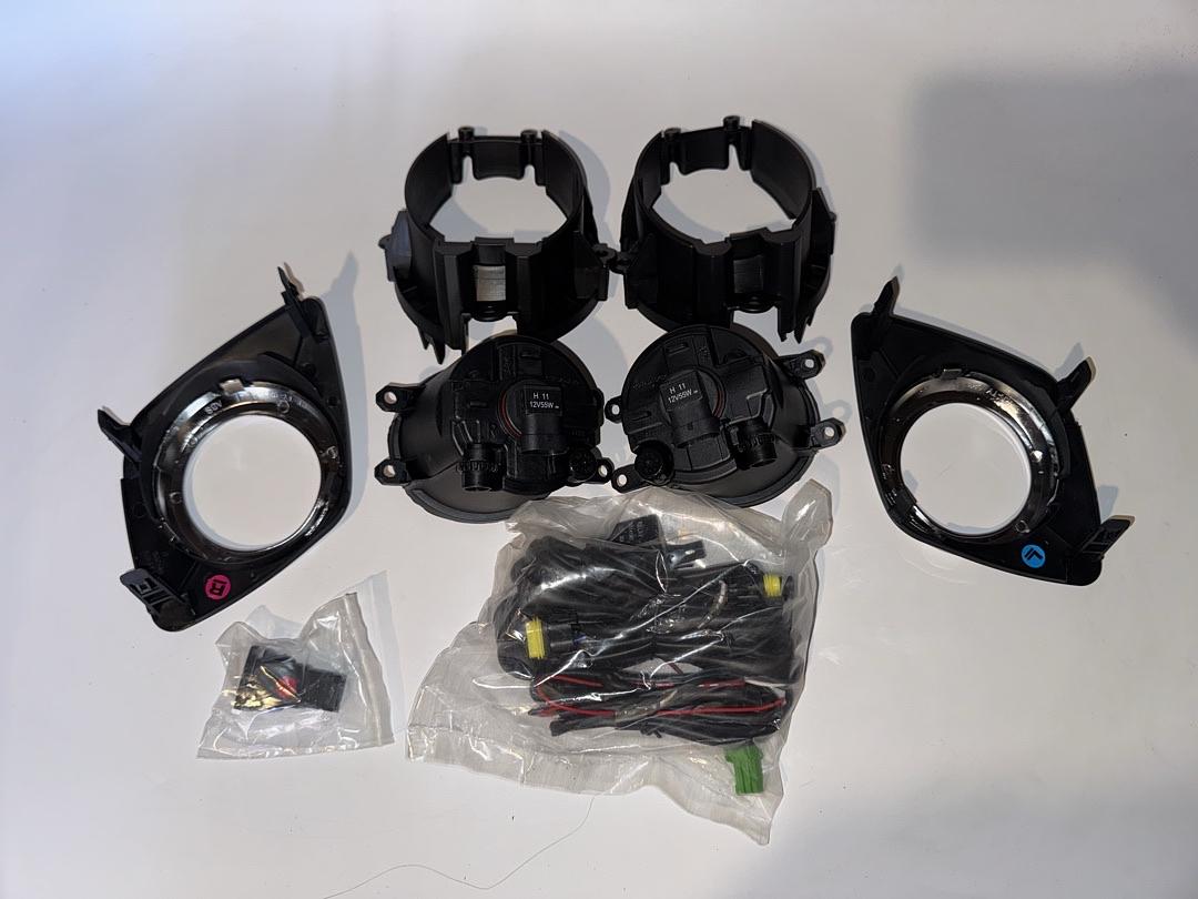 09-12 Toyota Rav4 Fog Lights