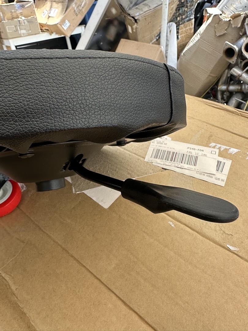 Adjustable Height Pneumatic Garage Seat Rolling Mechanic Stool with Tool Tray Storage,300lbs Max Weight Capacity