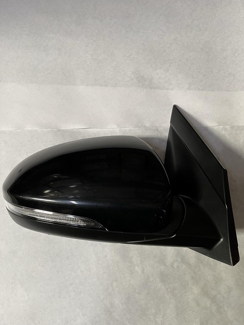 2016 to 2018 Hyundai Tucson Mirror Espejo Retrovisor Derecho Right side Passenger