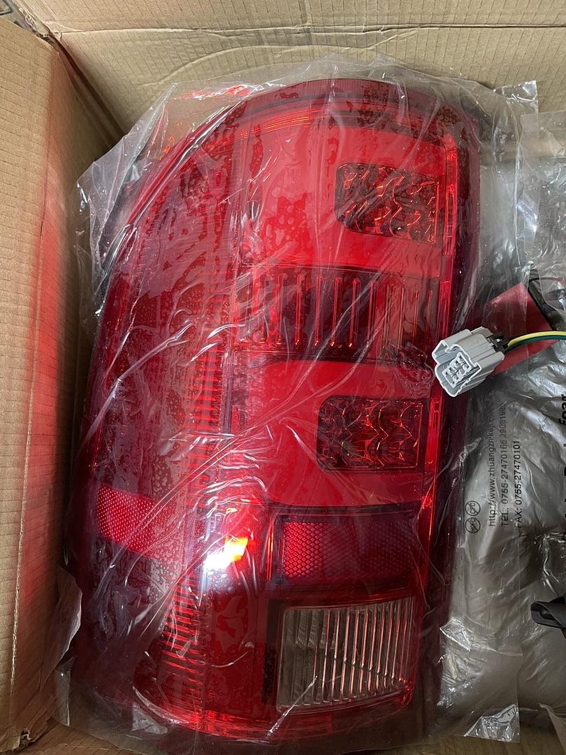Single Left 07-13 GMC Sierra1500 CHROME TAILLIGHTS