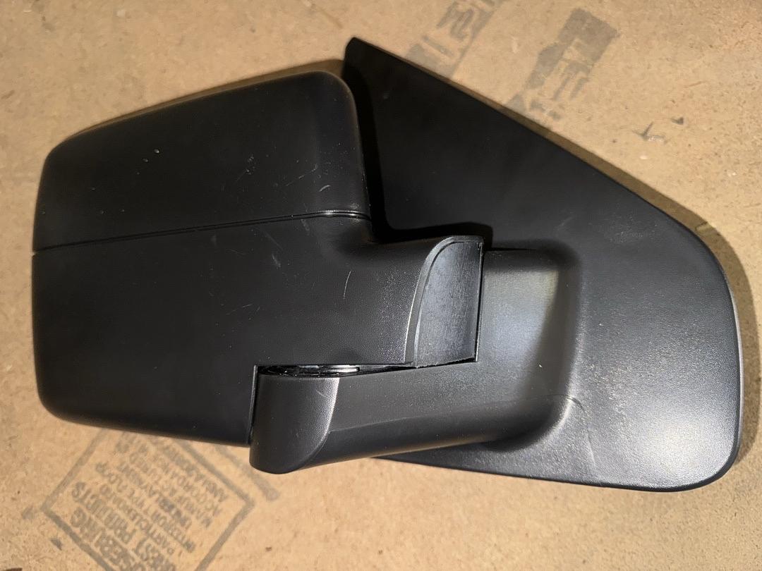 . Manual Right Mirror for Ford F-150 for 2004 to 2014