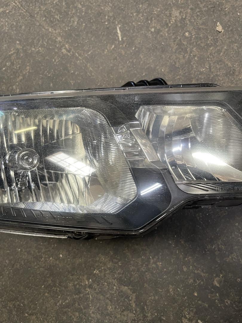 OB Oem-hl-0087-r 10-13 kia forte amber black right side headlight