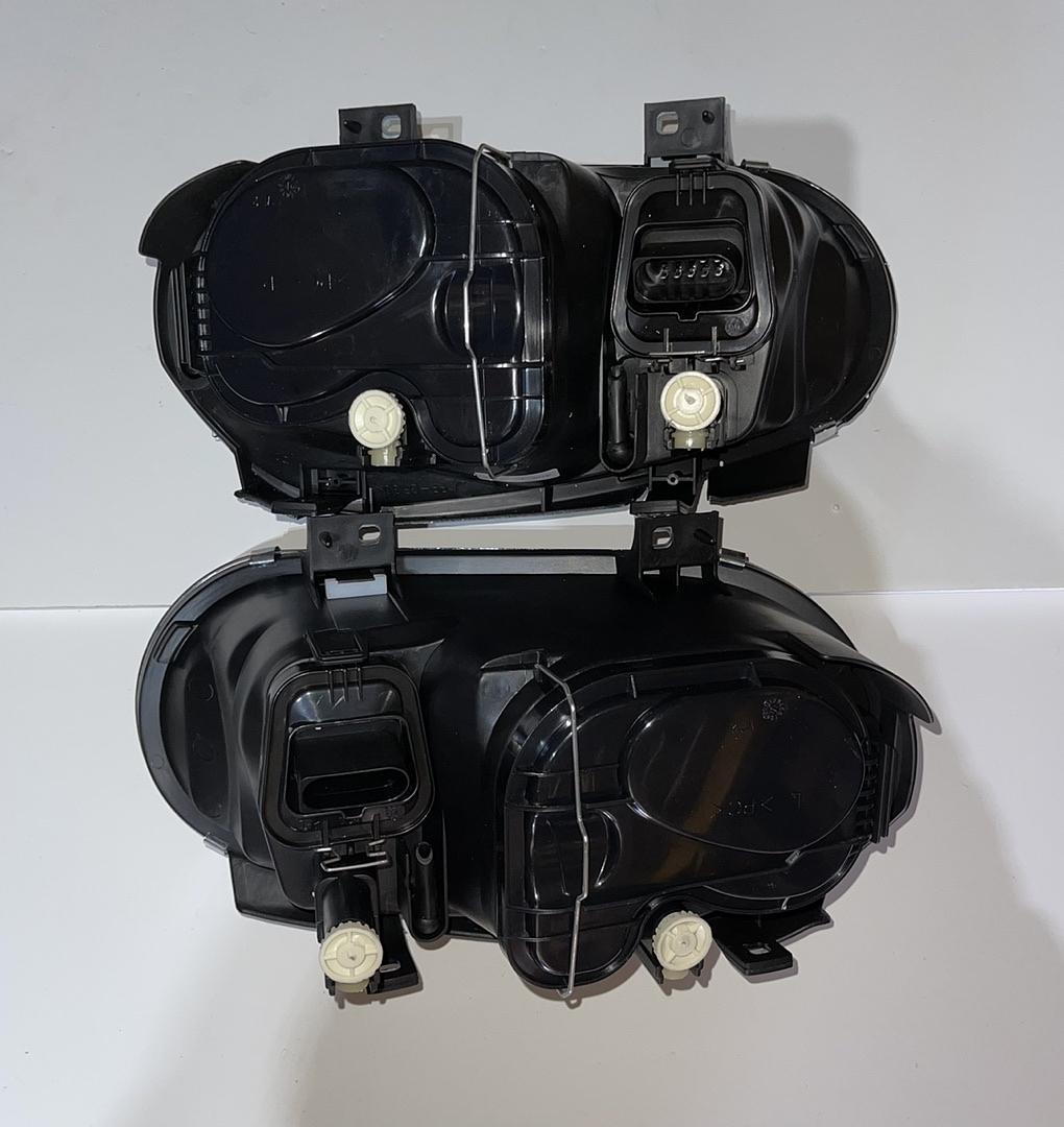 Volkswagon Golf / Cabrio Black Housing Headlights for 1999 to 2006