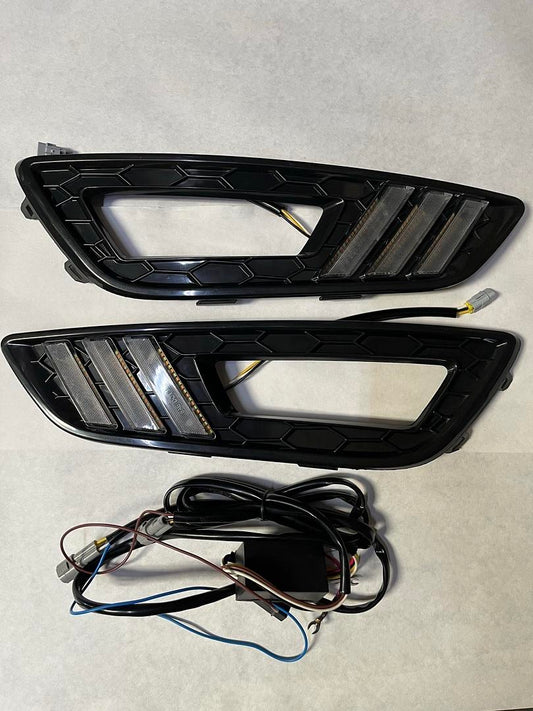 15 16 17 Ford Focus Fog Light Bezel plus wiring harness Fog light not included