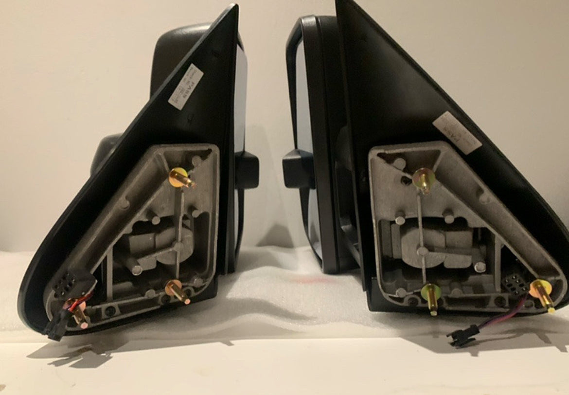 TWM-030-T888-BK-SM 99-06 Chevy Silverado 2007 Chevy Silverado Classic 00-06 Chevy Suburban 02-06 Chevy Avalanche 00-06 Chevy Tahoe 99-06 GMC Sierra 2007 GMC Sierra Classic 00-06 GMC Yukon 02