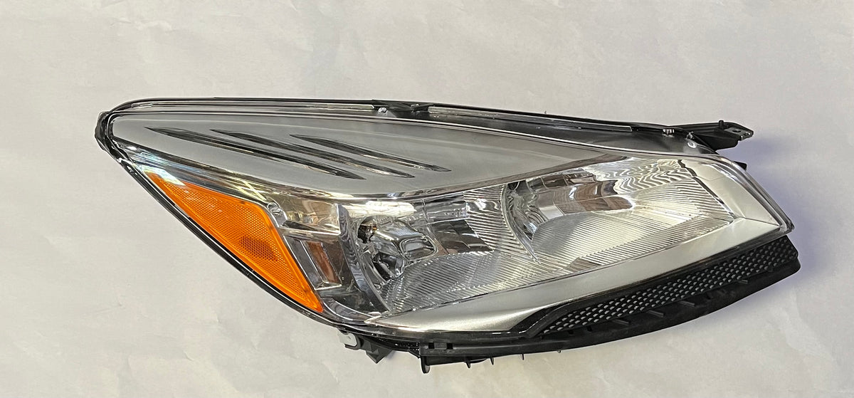 13-16 Ford Escape, Passenger Right Side Halogen Headlamp Replacement