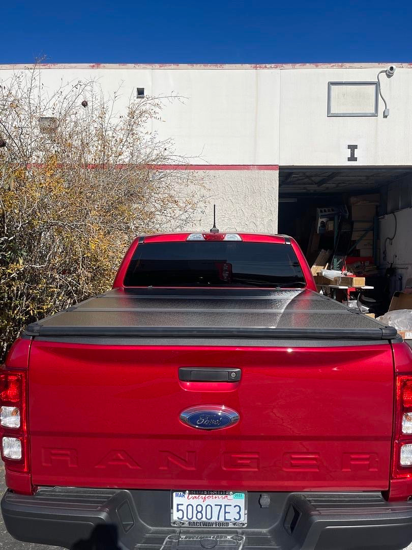 2019 to 2024 Ford Ranger 5 feet Hard Bed Cover Tri fold Cubierto para caja cama Tri Fold