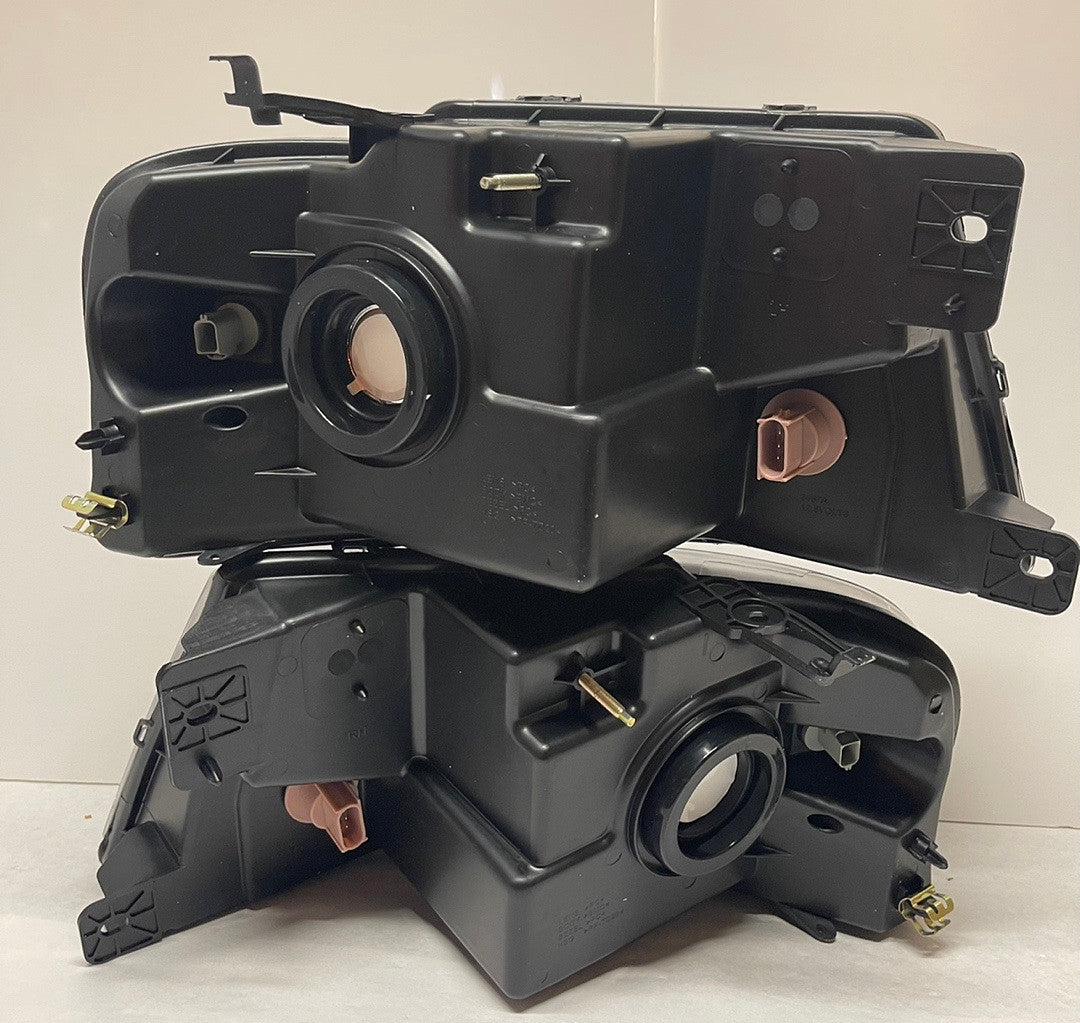 04-08 Ford F-150 black housing amber Headlights