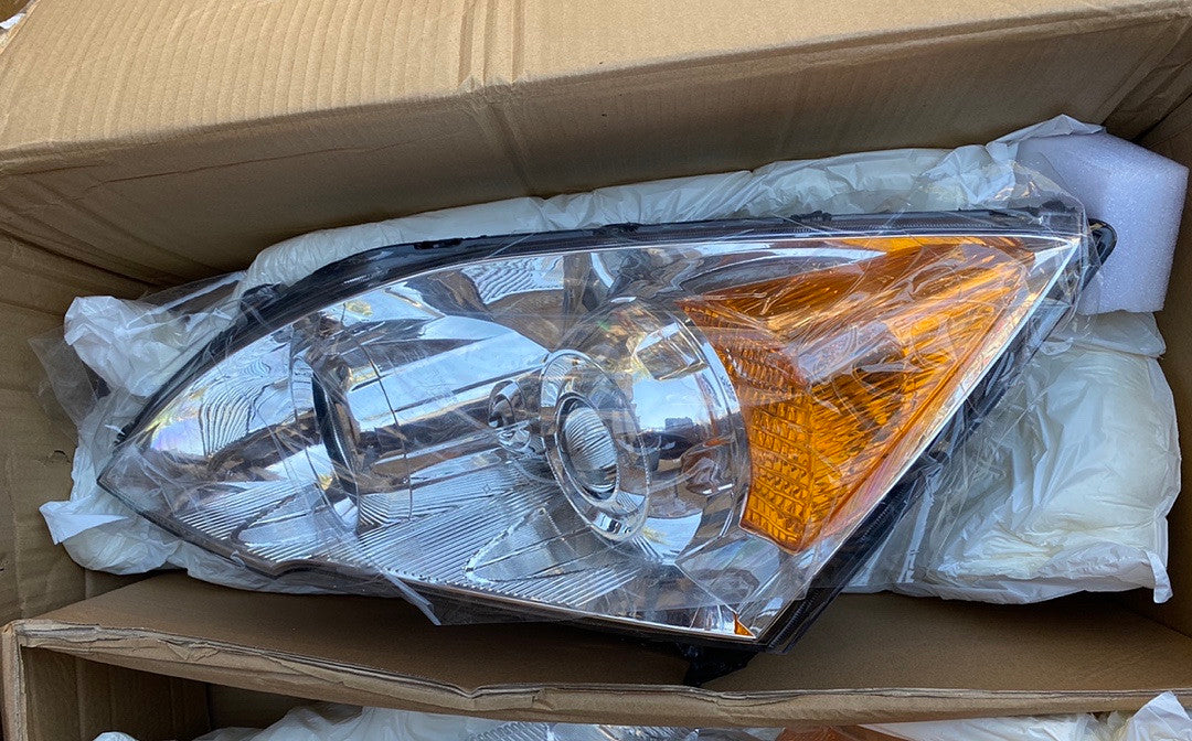 07-11 Honda CR-V CHROME AND AMBER PROJECTOR HEADLIGHTS