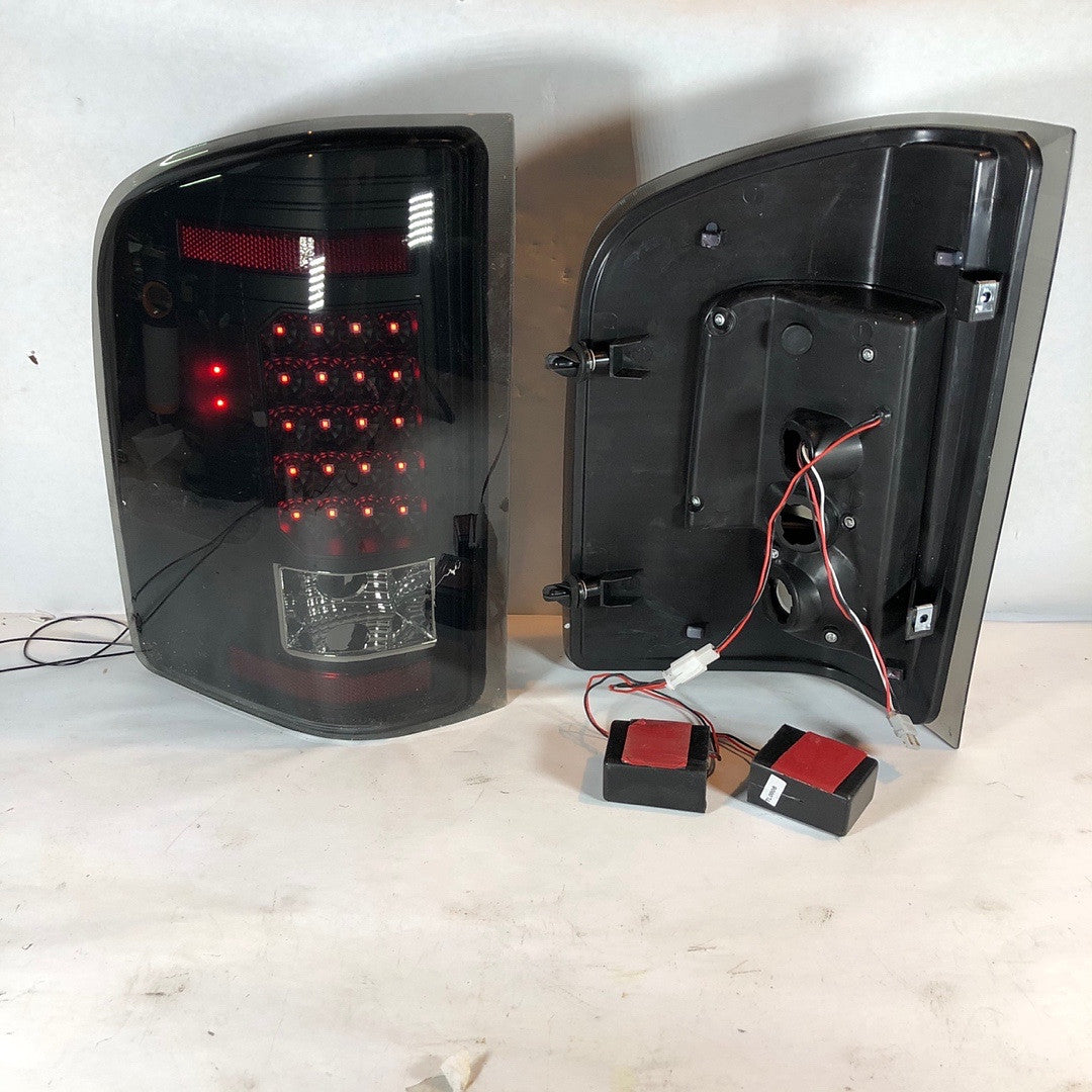 TL-CSIL07-LED-BK-SM 07-13 Chevy Silverado