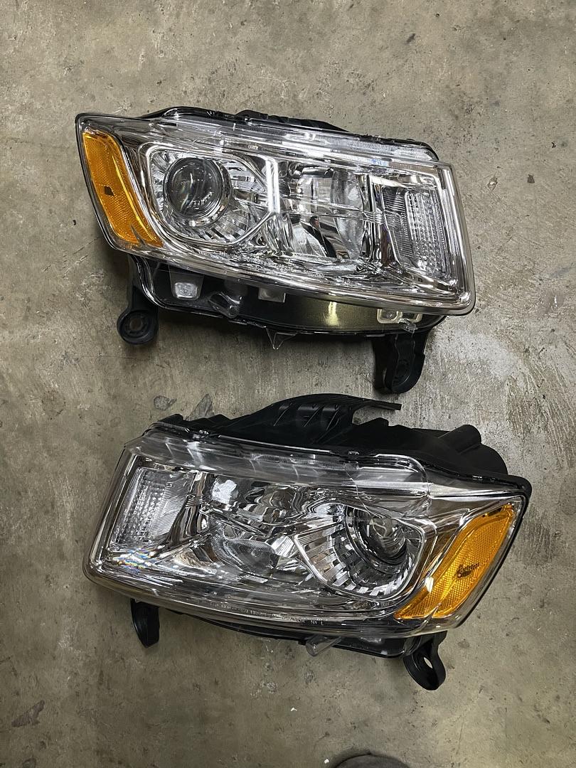 Ob HL-OH-JGC14-CH-AM Chrome Amber Projector Headlights For 14-16 Grand Cherokee Pre Facelift