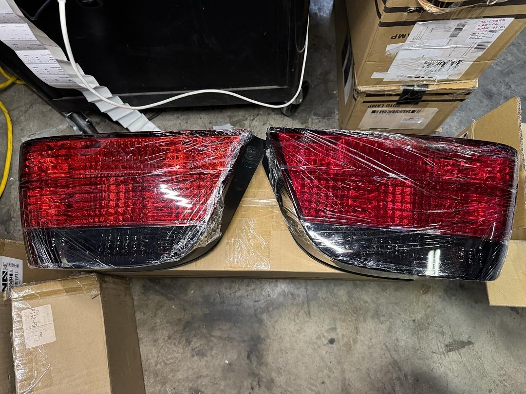 R TL-E3895-RD-SM BMW 7-SERIES Red Halogen Taillights for 1995 to 2001