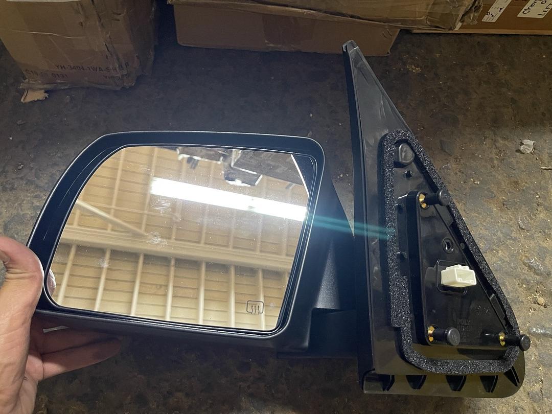 07 to 13 Toyota Tundra Electric Left Side Black Gloss Finish