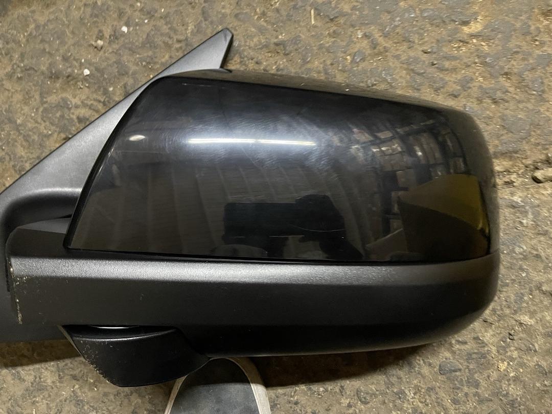07 to 13 Toyota Tundra Electric Left Side Black Gloss Finish