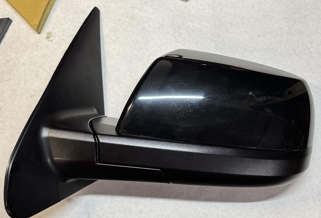 07 to 13 Toyota Tundra Electric Left Side Black Gloss Finish