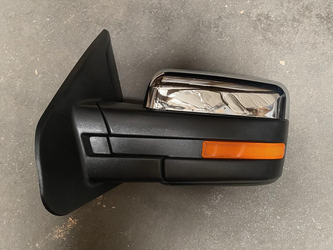 04-14 Ford F150 Left mirror Electric puddle light defrost