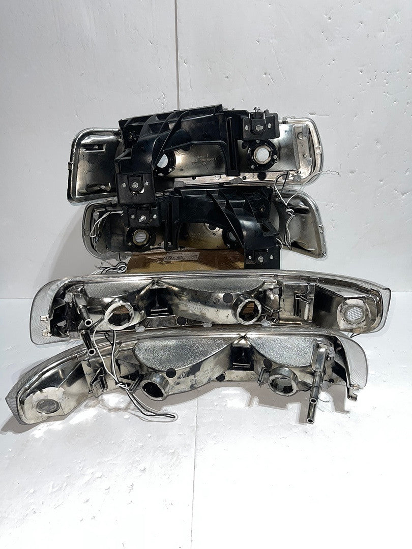 HL-LB-CSIL99-CH-CL1. Chevy Silverado / Tahoe / Suburban LED Headlights For 1999 To 2006