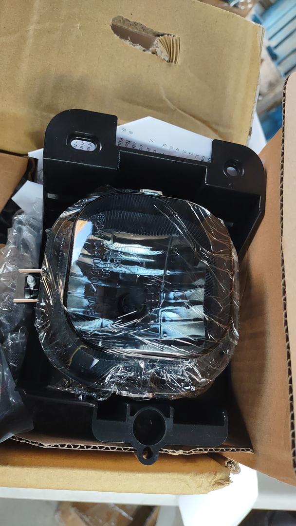 Ford Ranger 04-05 Front Bumper Fog Light