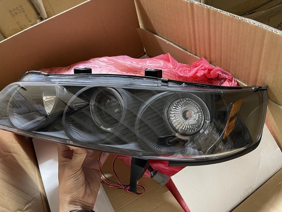 94-97 Honda Accord Glossy Black LED Halo Projector Headlights Head Lamps