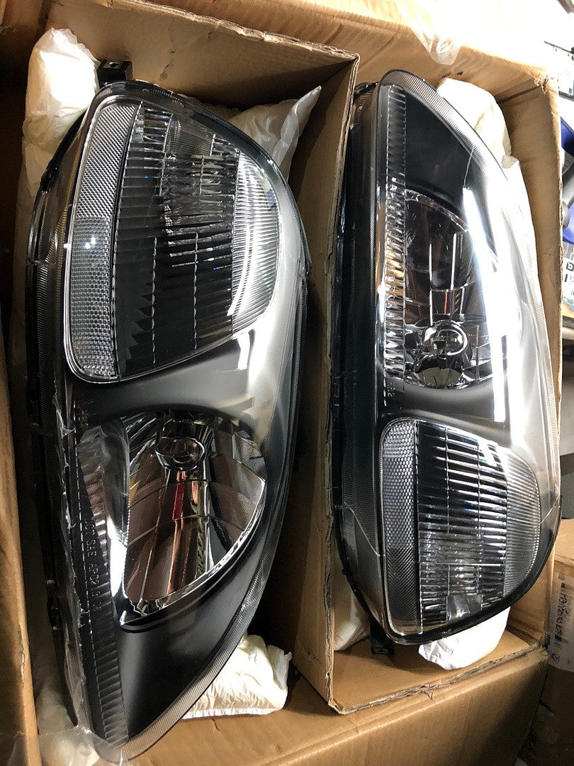 96-98 Honda Civic black housing headlights clear lens