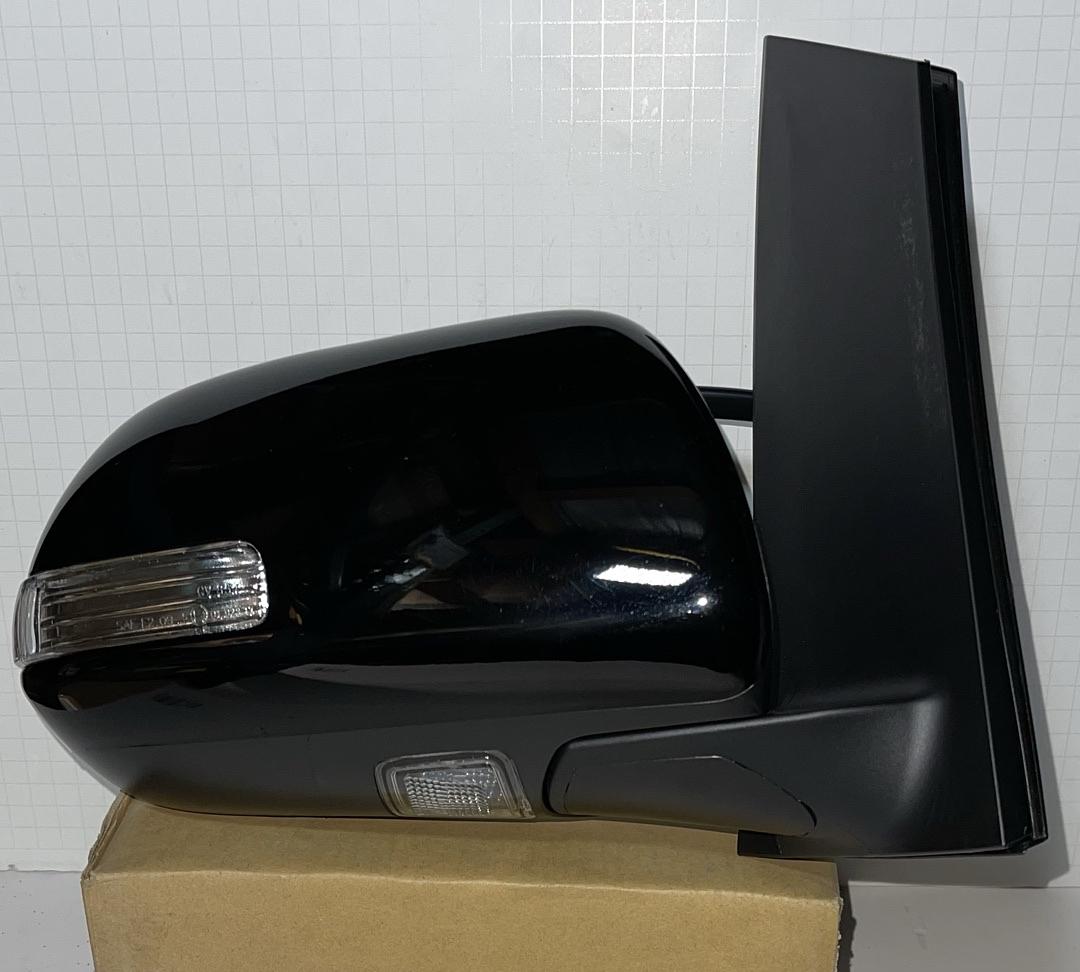 Toyota Sienna Passenger Side Power / Heat / Signal / Blind Spot / Puddle Light Mirror for 2013 to 2017